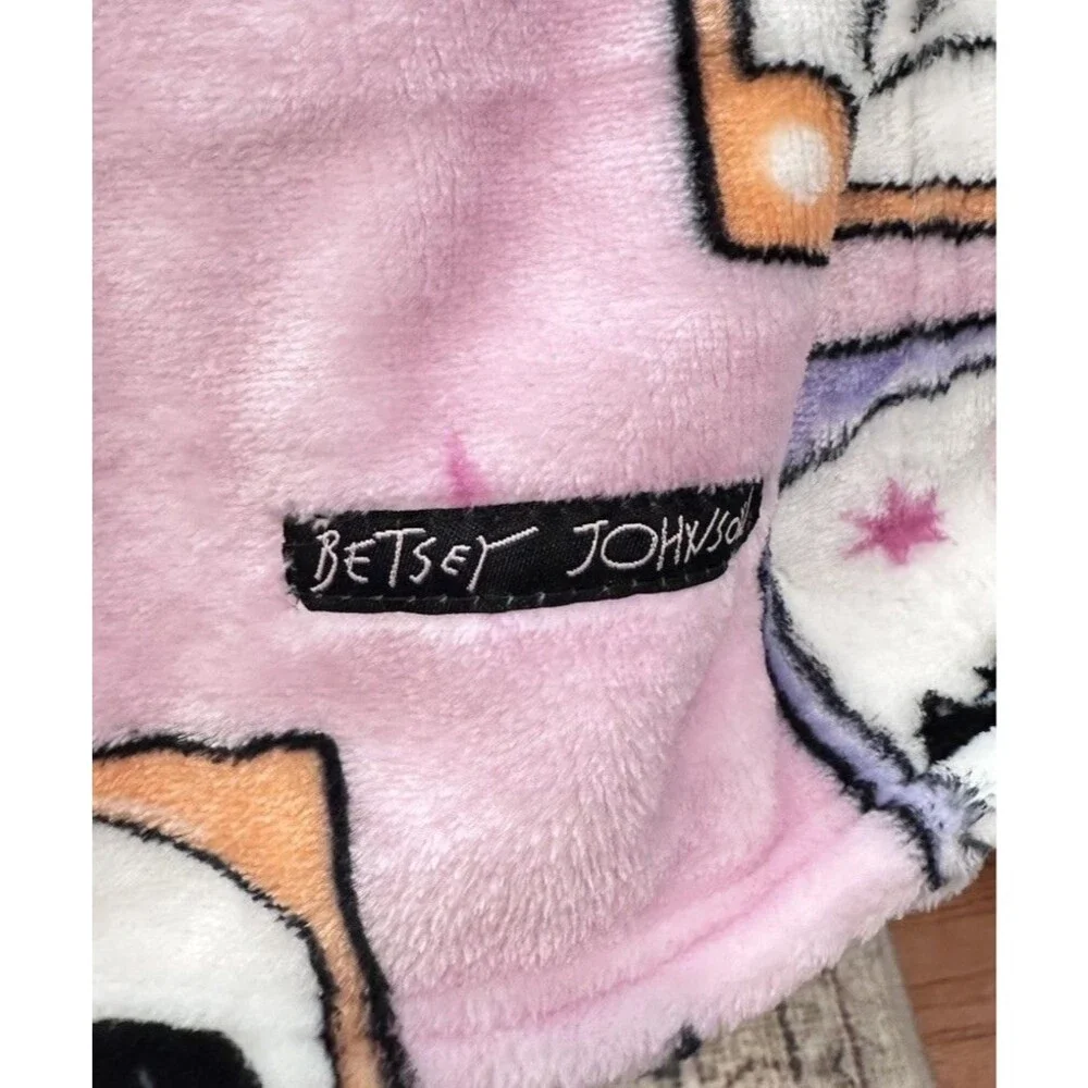 Betsy Johnson Pink Halloween Ultra Plush Throw Blanket 50 X 70“￼